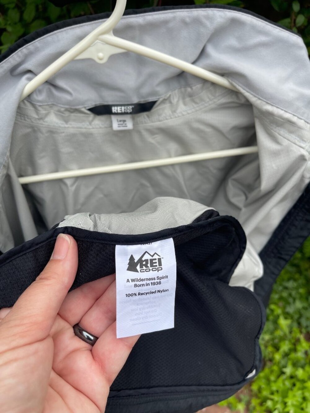 REI Co-Op Black Long Line Hooded Rain Jacket Women's Large Waterproof Gorpcore - Picture 12 of 14